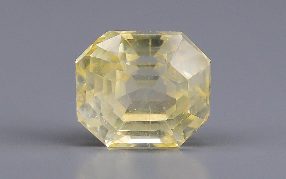 Yellow Sapphire - 6.39 Carats