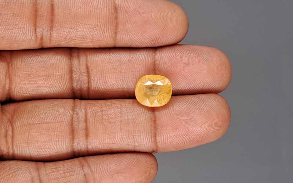 Yellow Sapphire - 6.59 Carats
