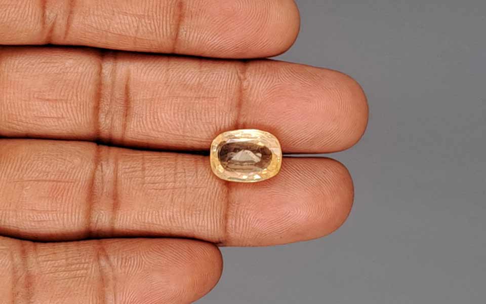 Ceylon Yellow Sapphire - 6.97 Carat Limited Quality CYS-4017