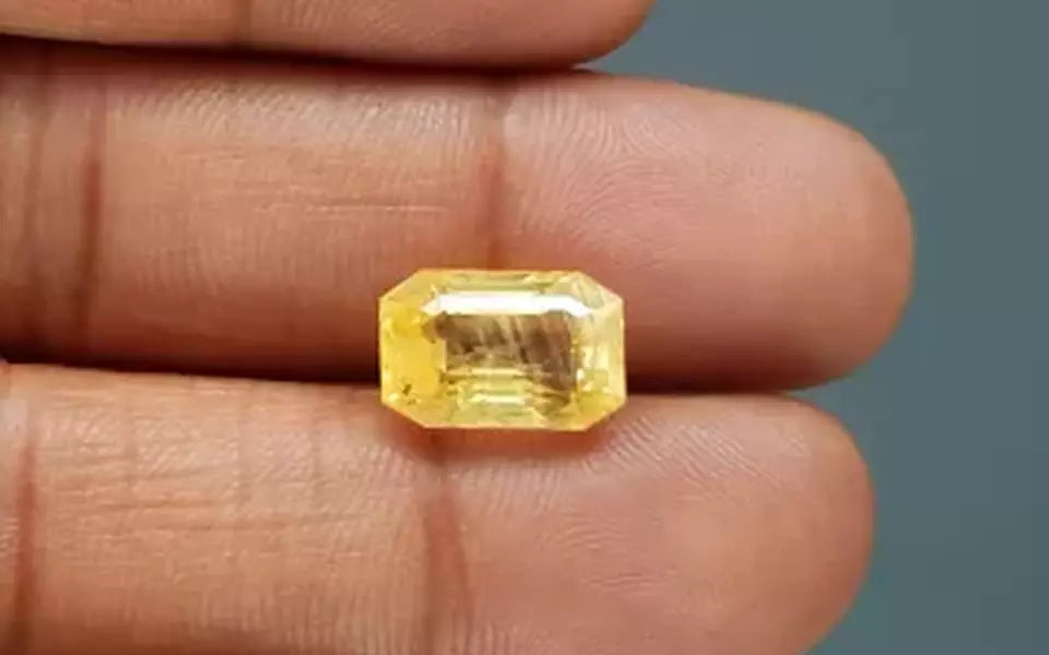 Ceylon Yellow Sapphire - 7.06 Carat Limited Quality CYS-3942