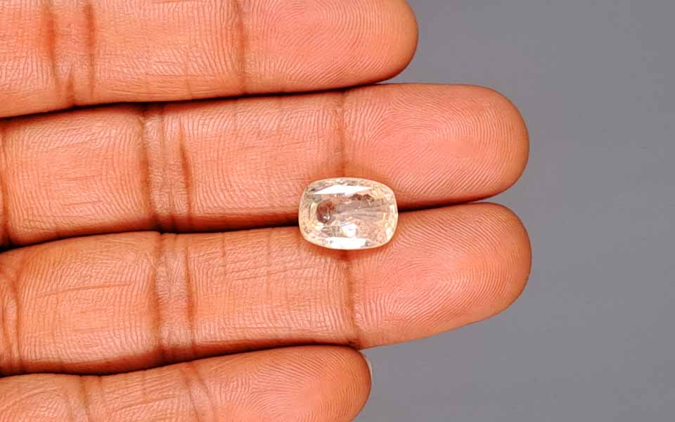 Yellow Sapphire - 7.09 Carats