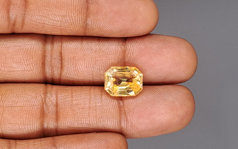 Yellow Sapphire - 7.10 Carats