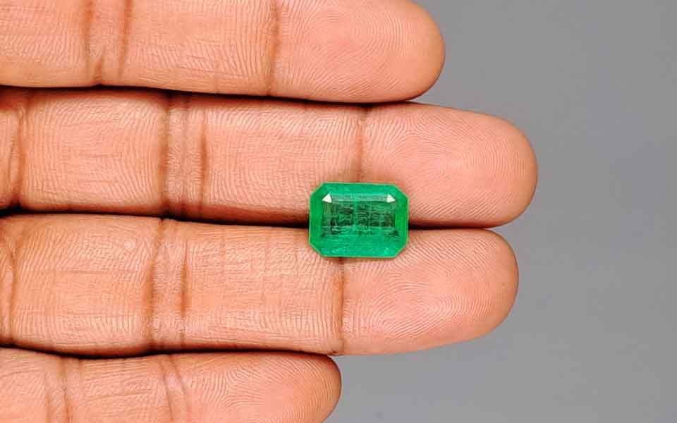 Emerald - 4.28 Carats