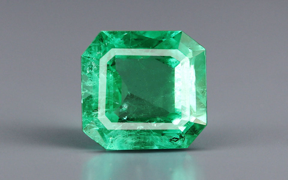 Emerald - 7.64 Carats