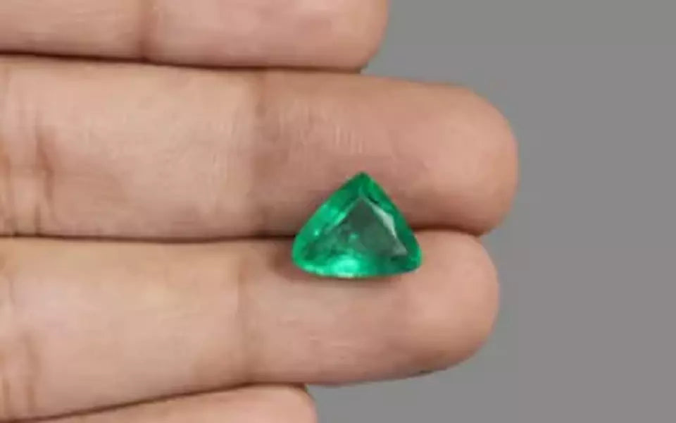 Afghanistan Emerald - 3.28 Carat Rare Quality EMD-9401