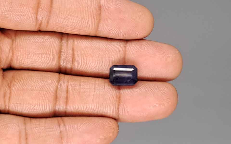 Khooni Neelam - 6.59 Carats