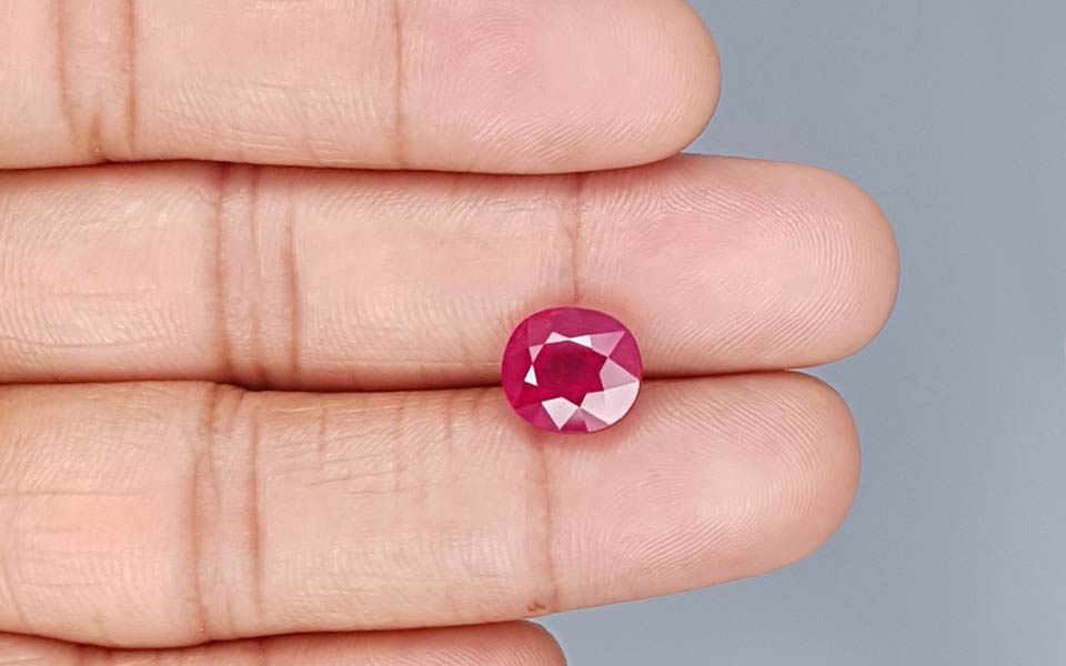 Natural Ruby - 5.66 Carat Limited Quality BR-7309