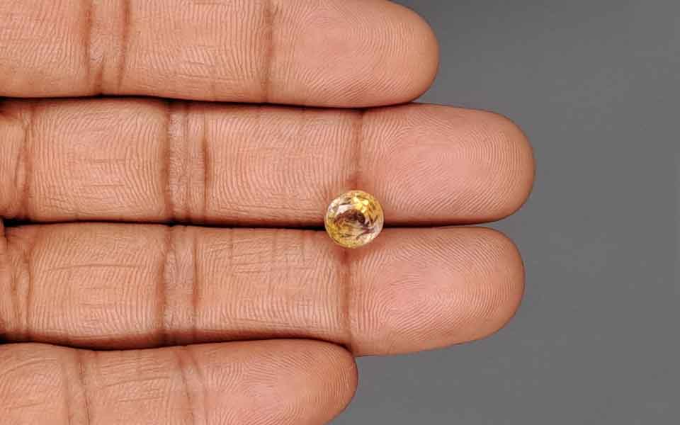 Natural Yellow Topaz - 3.96 Carat Limited Quality YT-25170