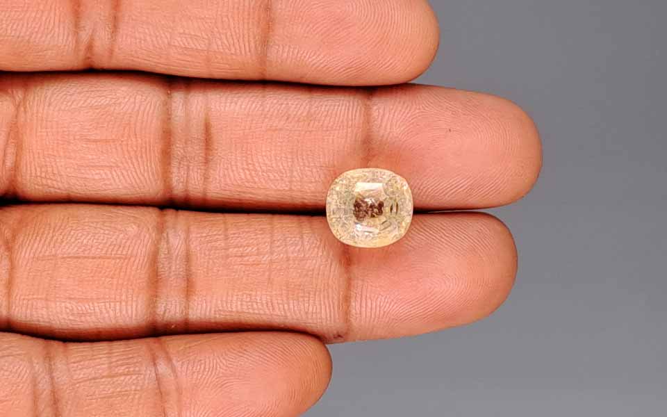 Natural Yellow Topaz - 8.84 Carat Limited Quality YT-25134