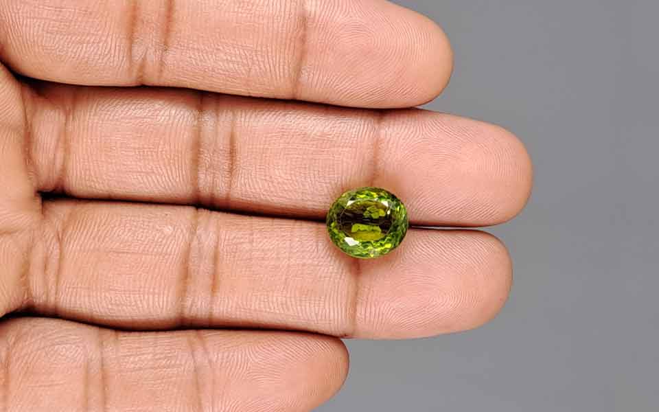 Peridot - 7.20 Carat Prime Quality PDT-14560