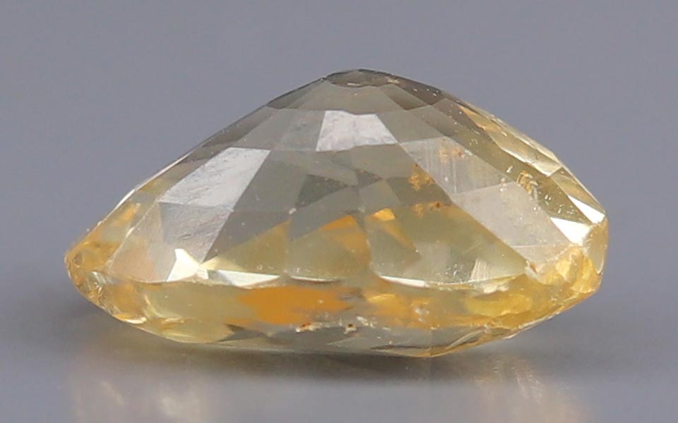 Yellow Sapphire - 3.35 Carat