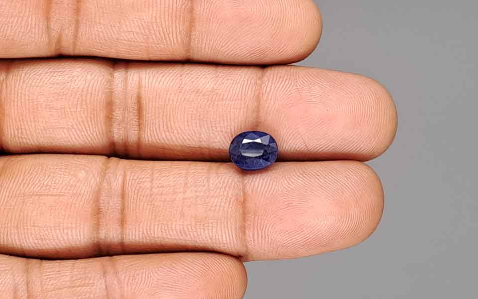 Blue Sapphire - 2.60 Carats