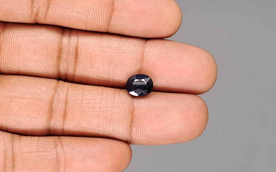 Blue Sapphire - 2.72 Carats