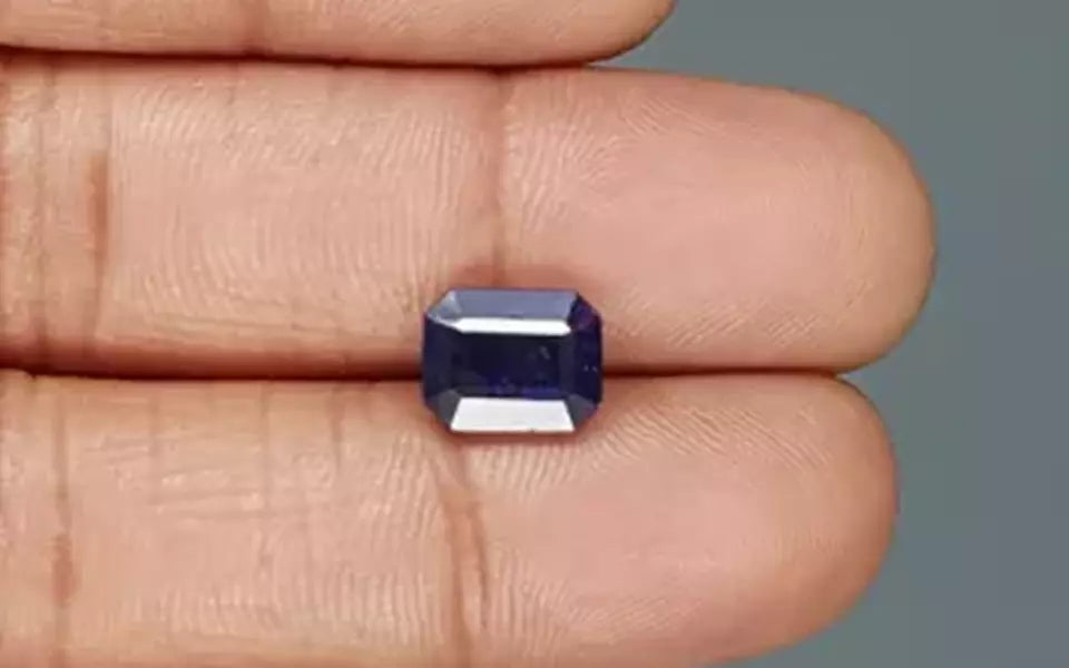 Blue Sapphire - 3.75 Carats