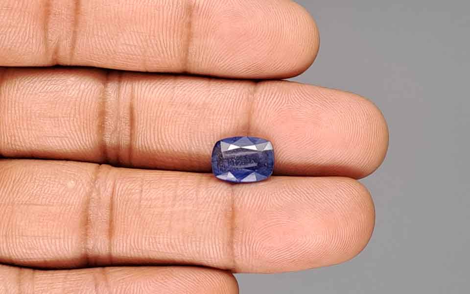 Blue Sapphire - 3.75 Carats