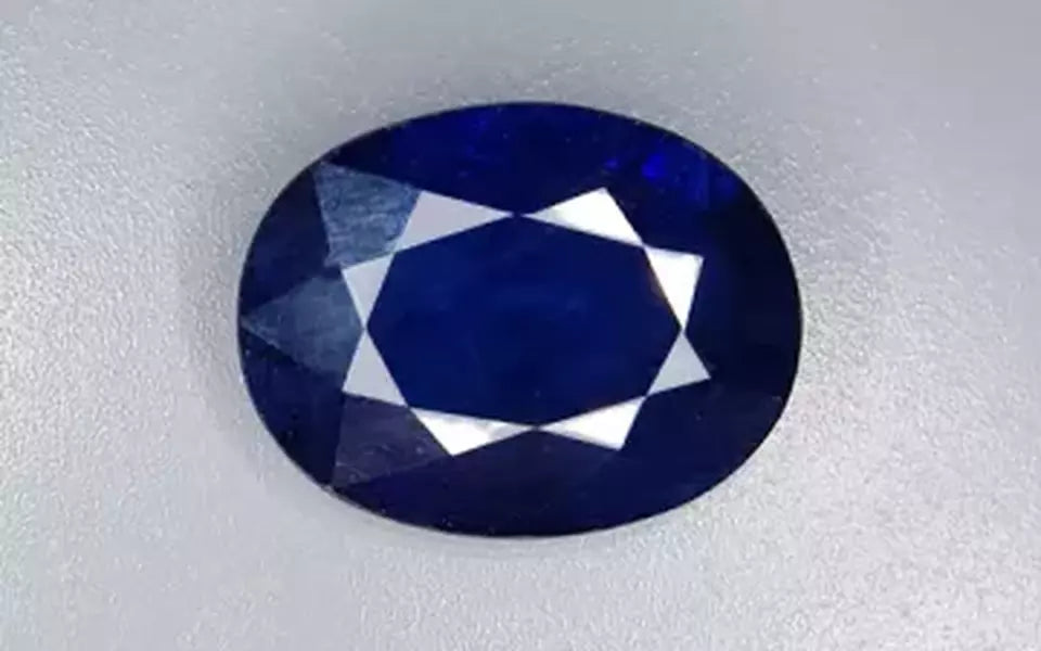 Blue Sapphire - 4.11 Carats