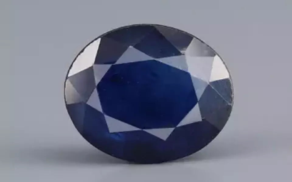 Blue Sapphire - 4.38 Carats