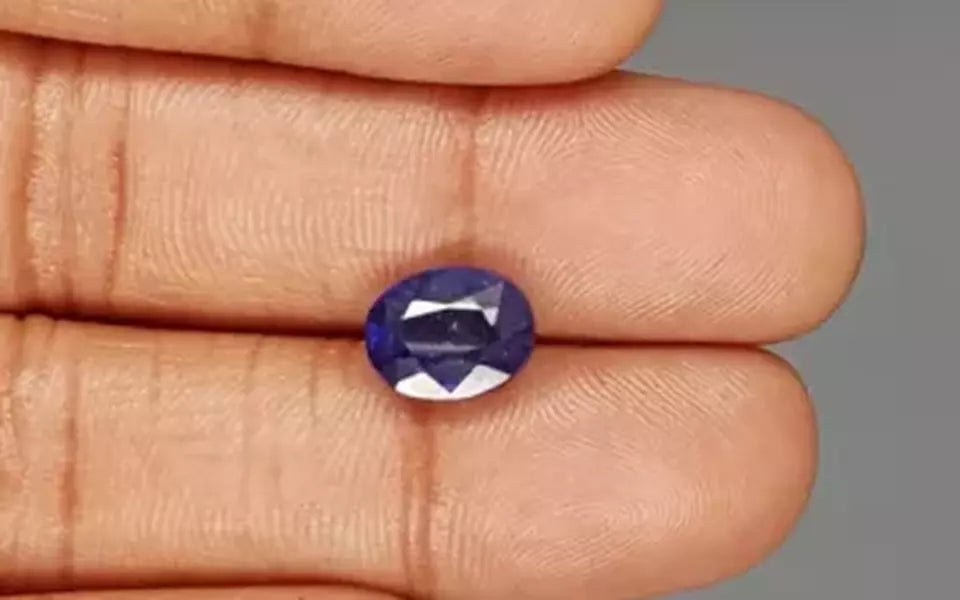 Blue Sapphire - 4.49 Carats