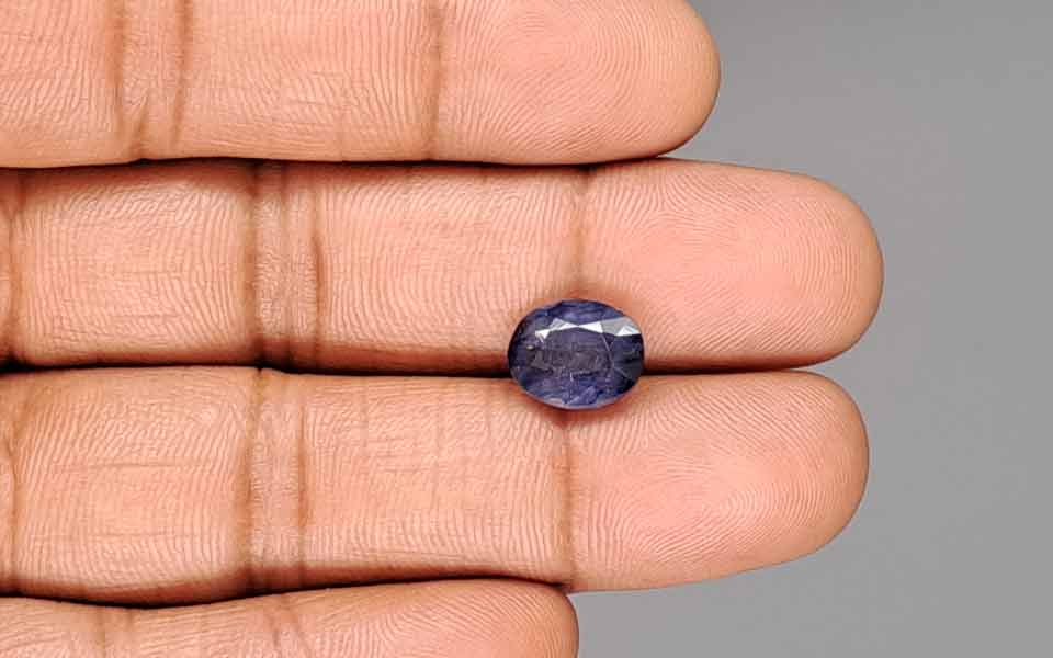 Blue Sapphire - 4.75 Carats