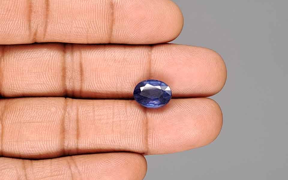 Blue Sapphire - 5.97 Carats