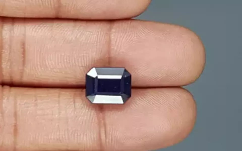 Thailand Blue Sapphire - 8.01 Carat Prime Quality GFBS-20086