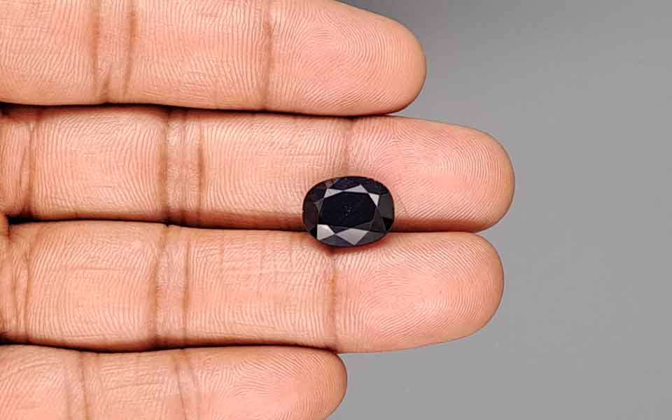 Blue Sapphire - 8.84 Carats