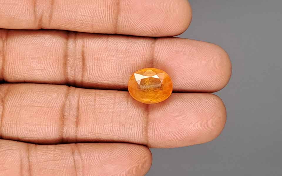 Yellow Sapphire - 10.83 Carats