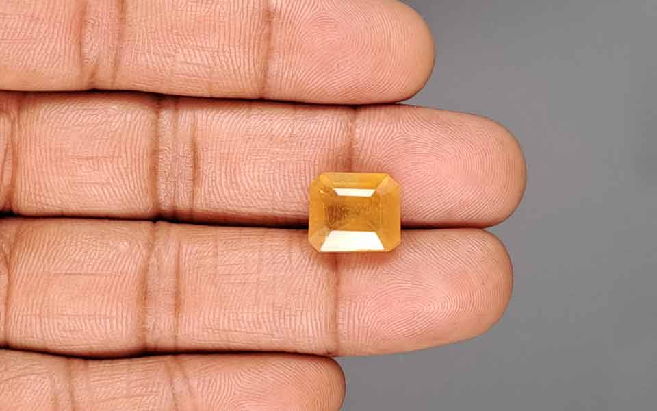 Yellow Sapphire - 11.72 Carats
