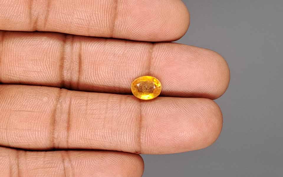 Yellow Sapphire - 2.63 Carats