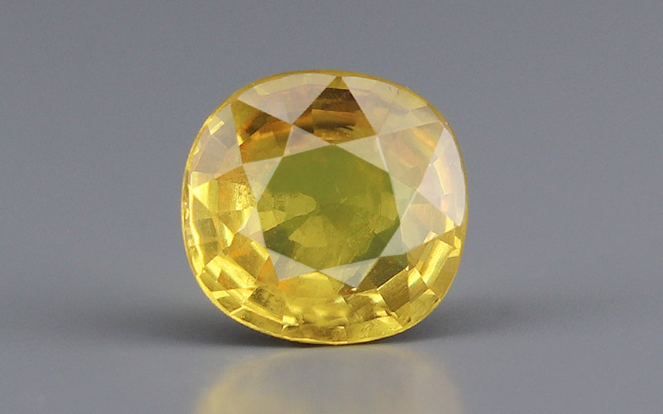 Yellow Sapphire - 3.60 Carats