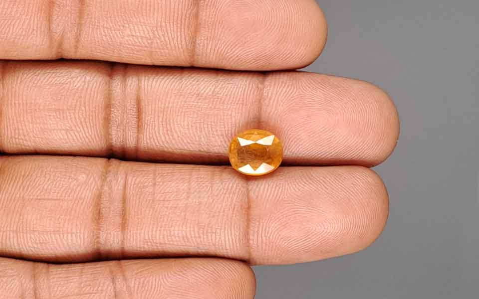 Yellow Sapphire - 3.61 Carats