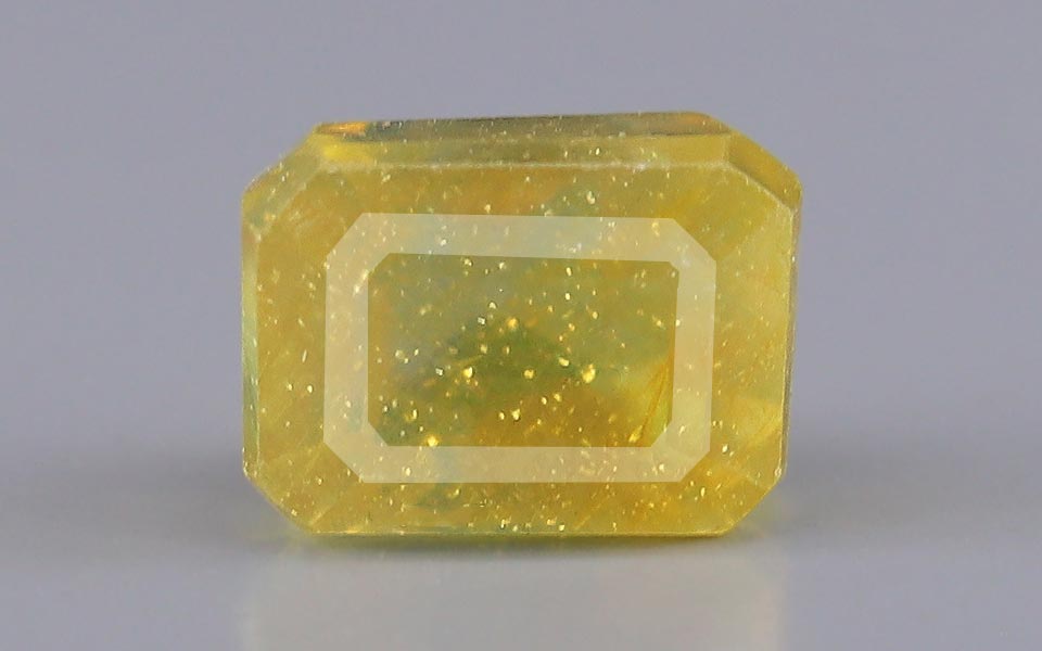 Yellow Sapphire - 3.68 Carats