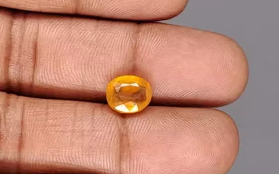 Thailand Yellow Sapphire - 3.84 Carat Prime Quality BYSGF-12083