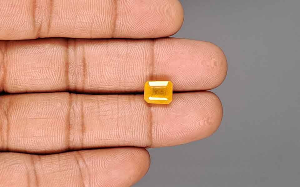 Yellow Sapphire - 4.00 Carats
