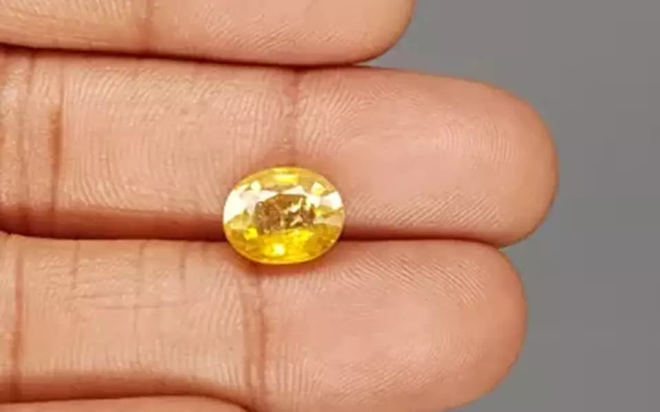 Yellow Sapphire - 4.27 Carats