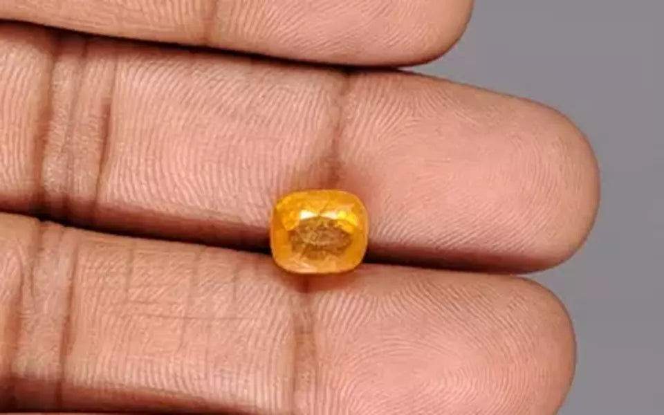 Yellow Sapphire - 4.30 Carats
