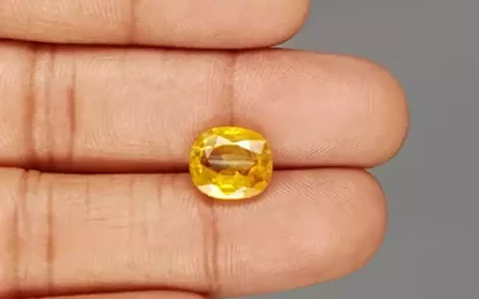 Yellow Sapphire - 5.25 Carats