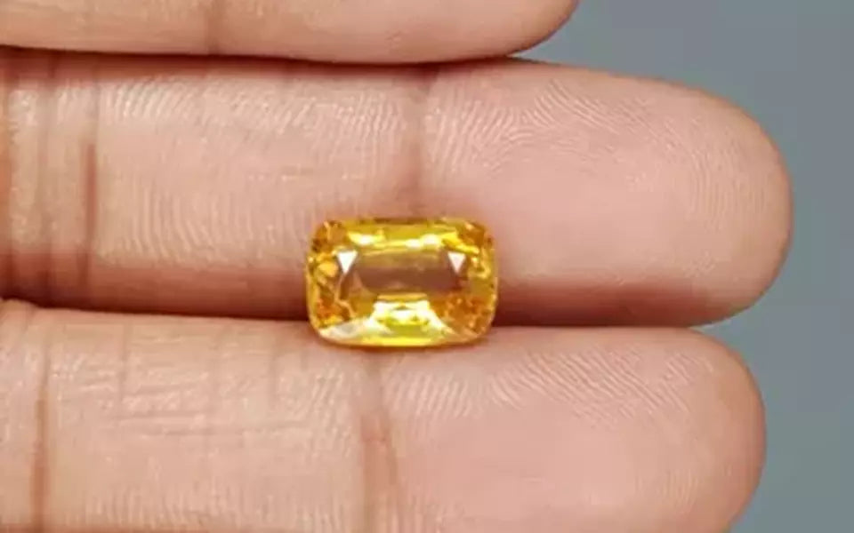 Yellow Sapphire - 5.25 Carats