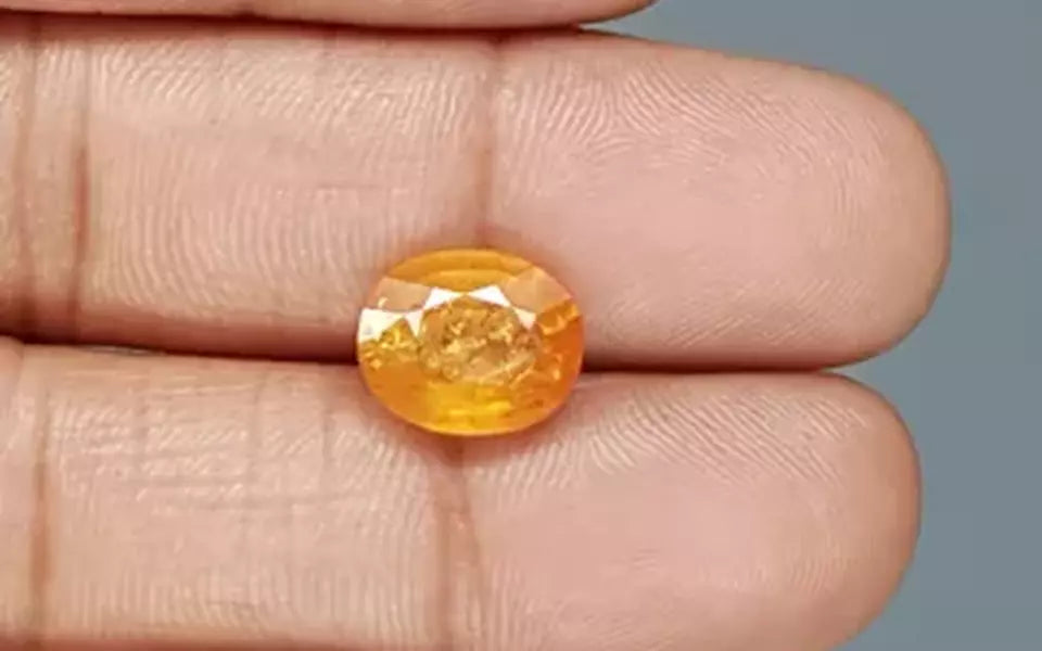Yellow Sapphire - 5.33 Carats