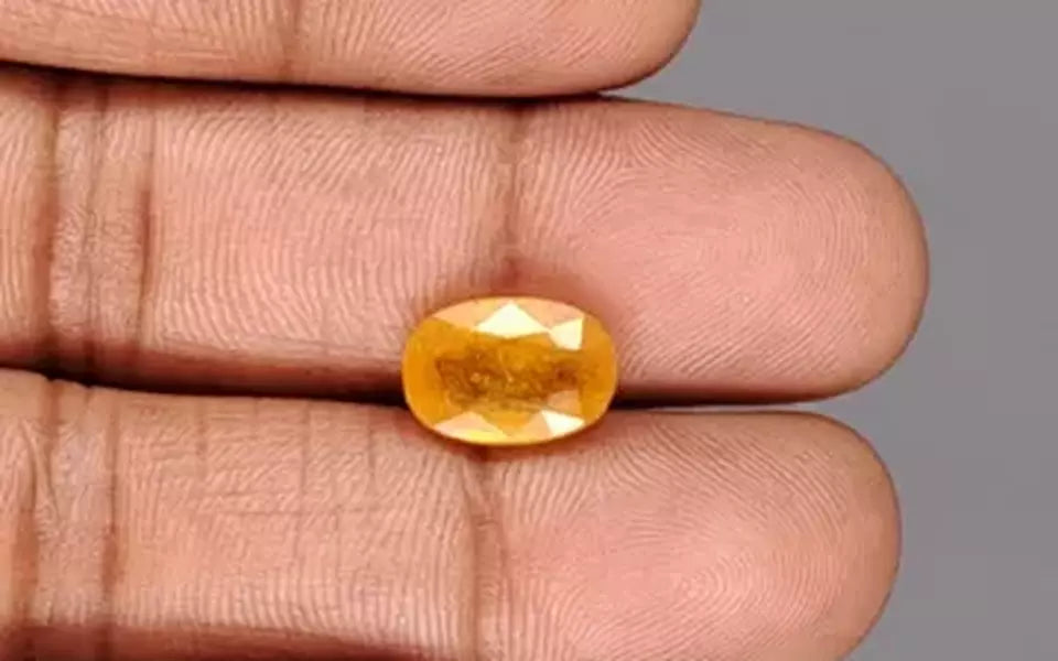 Yellow Sapphire - 5.38 Carats