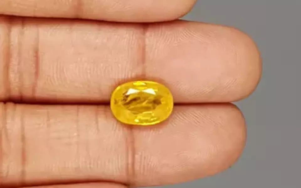 Yellow Sapphire - 5.48 Carats