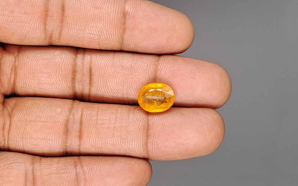 Yellow Sapphire - 5.59 Carats