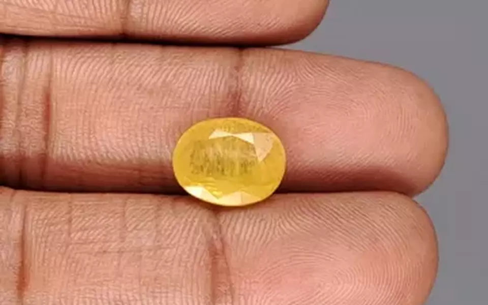 Yellow Sapphire - 5.79 Carats