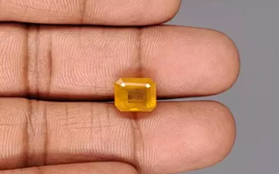 Yellow Sapphire - 5.91 Carats