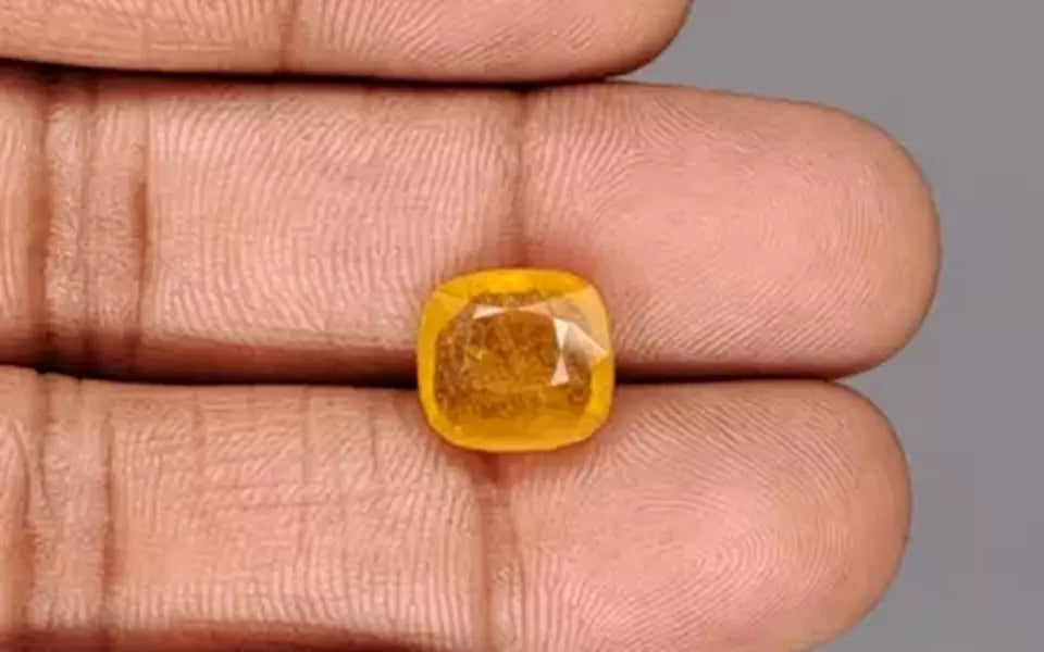 Yellow Sapphire - 5.94 Carats