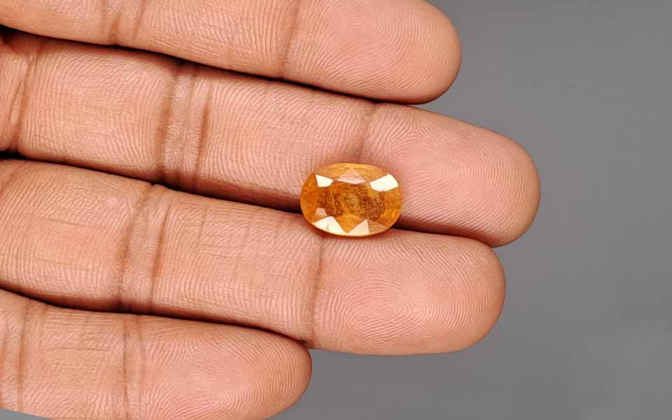 Yellow Sapphire - 6.20 Carats
