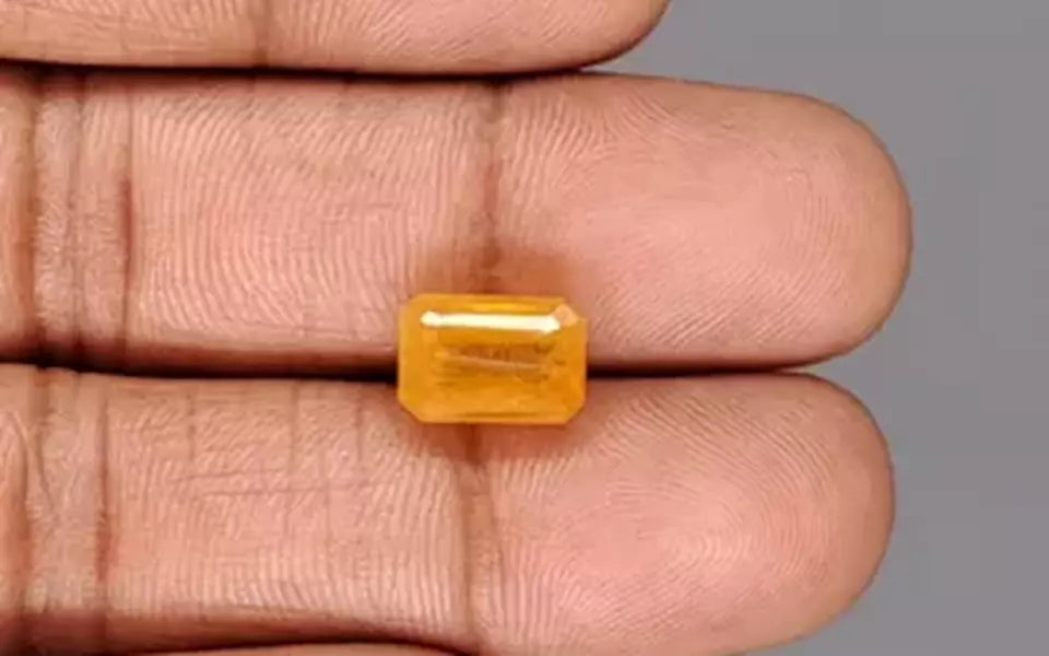 Yellow Sapphire - 6.43 Carats