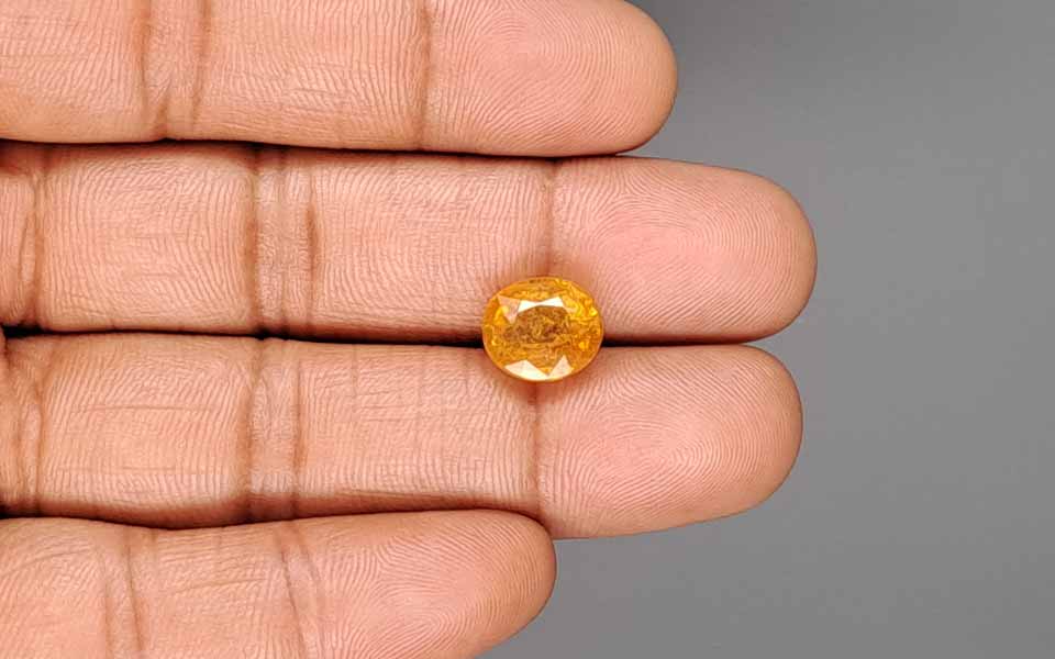 Yellow Sapphire - 6.65 Carats