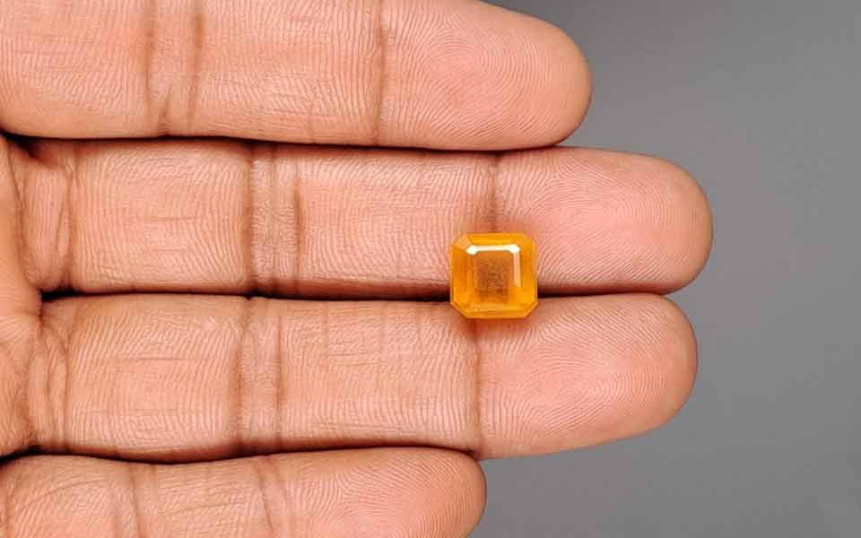 Yellow Sapphire - 8.09 Carats