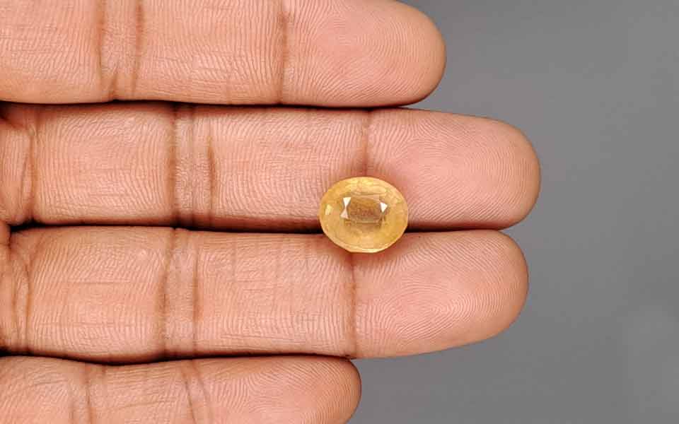 Yellow Sapphire - 8.52 Carats